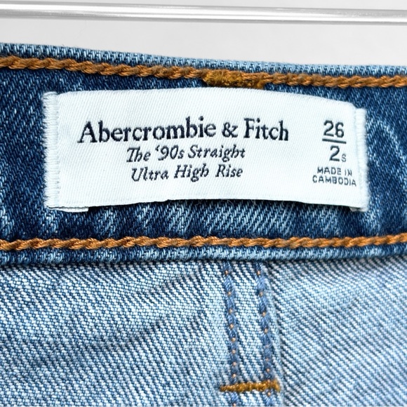 Abercrombie & Fitch Ultra High Rise 90s Straight Jean | Medium Raw Hem | NWOT - Picture 11 of 13